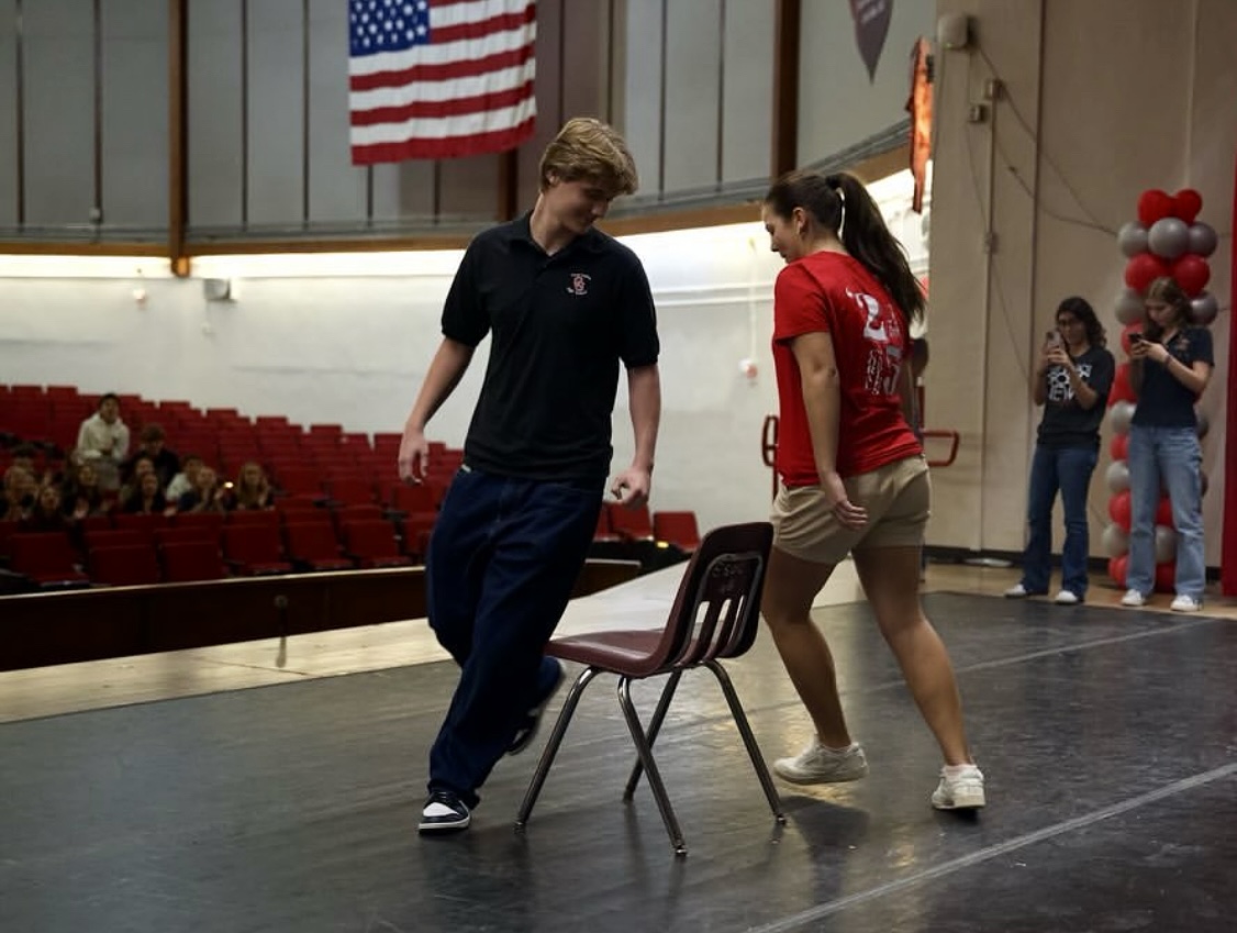 CavsConnect duked it out with Cavaleon in a game of competitive musical chairs as the entirety of CAF&DM's publications spectated in the crowd. 